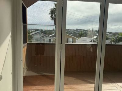 Bi-Folding Door 2