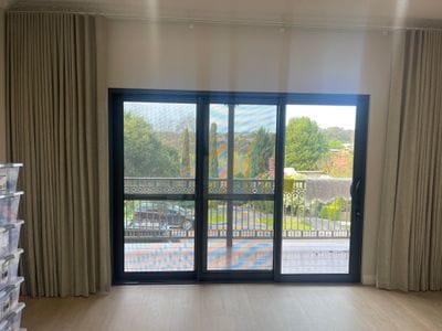 Sliding Door 6